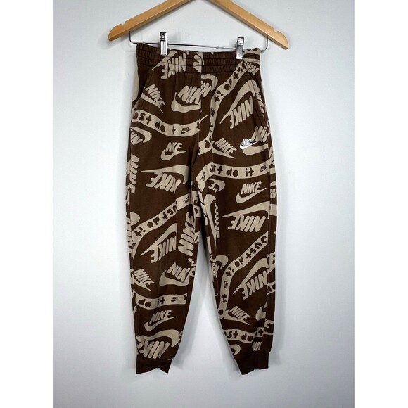 Nike Club Fleece Joggers Boys Large All Over Print Logo Sweatpants Drawstring - Picture 1 of 6